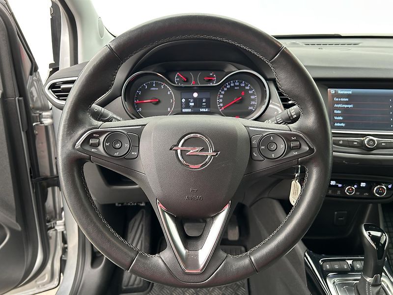 Opel Crossland 1.2 Turbo 130k Elegance - fotka 15 z 28