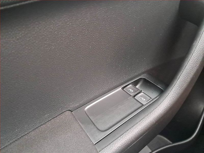 Škoda Fabia (2023) 1.0 TSI, ČR,1.maj, Serv.kniha - fotka 16 z 17
