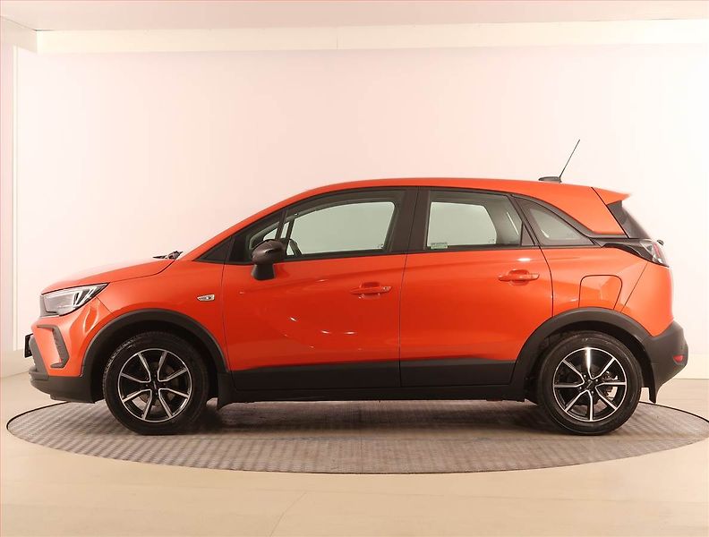 Opel Crossland X (2022) Edition 1.2, Serv.kniha - fotka 3 z 18