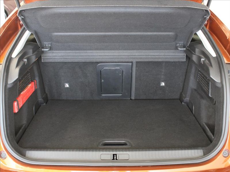Citroën C4 1,5 HDi 96kW AT Shine TAŽNÉ - fotka 23 z 24