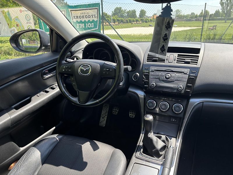 Mazda 6 2.0 Sports-Line - fotka 21 z 29