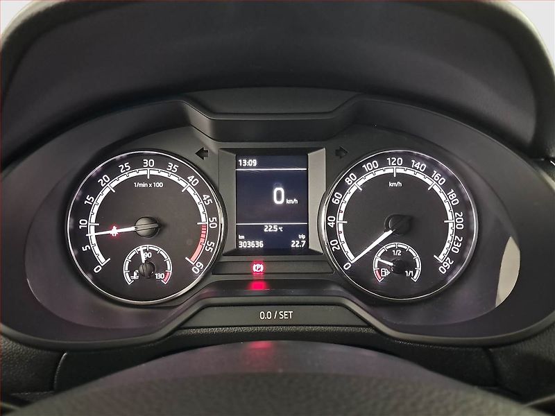 Škoda Octavia (2019) 1.6 TDI, ČR,1.maj, Tempomat - fotka 11 z 19