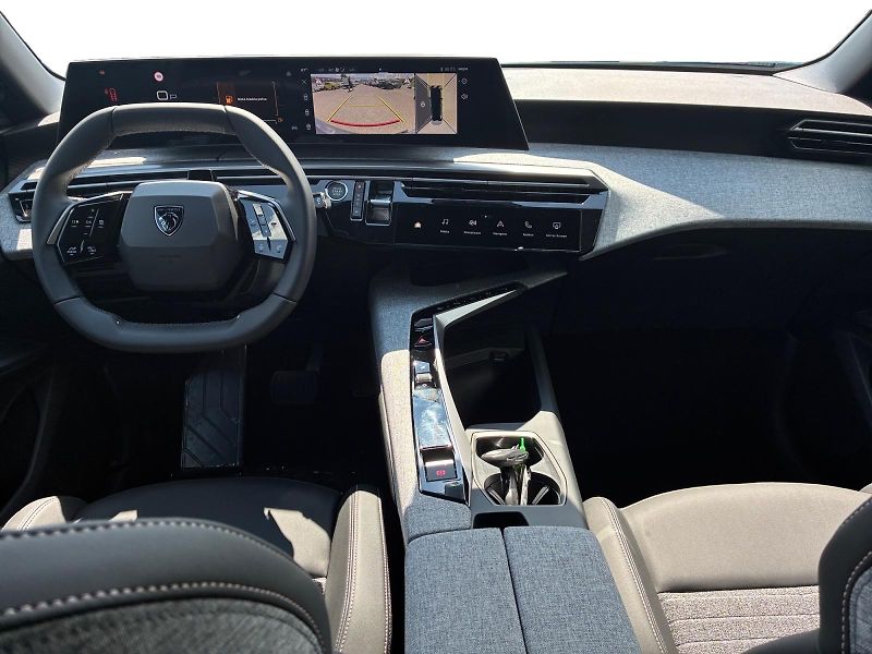 Peugeot 5008 (2026) BUSINESS Hybrid 145 e-DCS - fotka 10 z 15