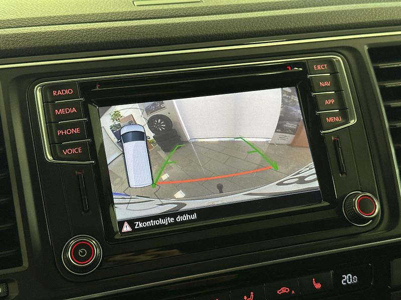 Volkswagen Multivan 2.0TDI Highline/4x4/DSG/Webast - fotka 33 z 46