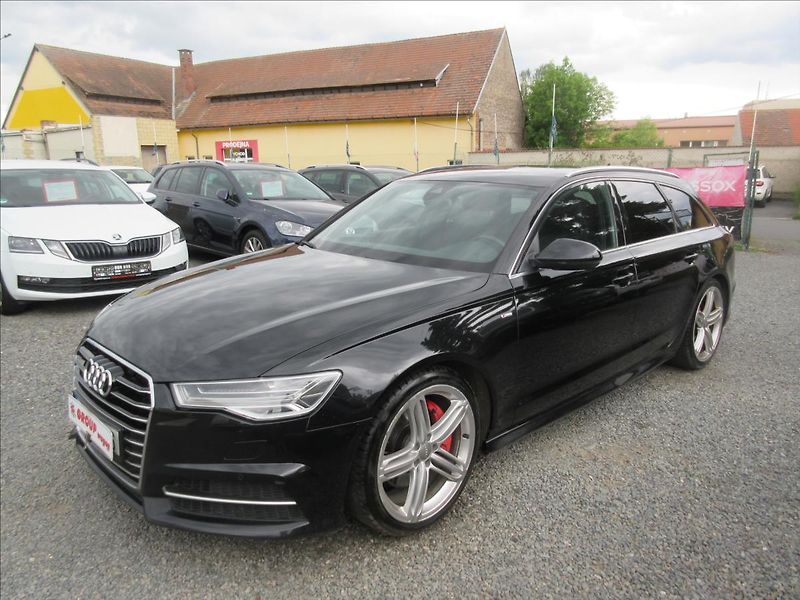 Audi A6 Avant 3,0 TDI Sline - fotka 3 z 19