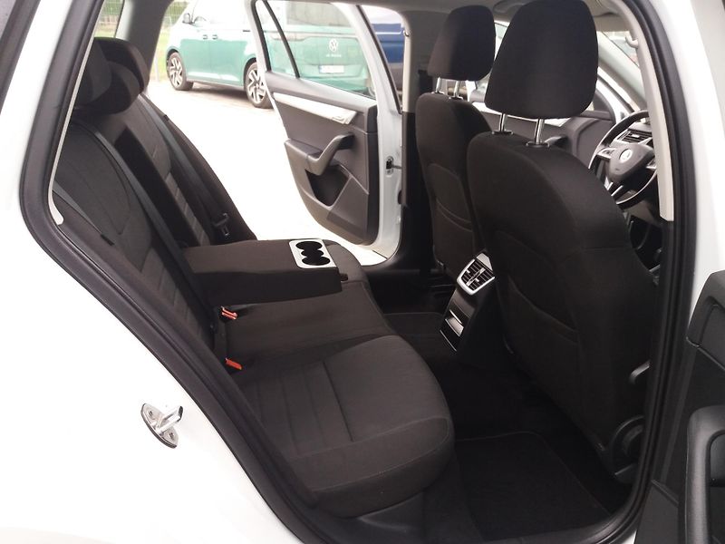 Škoda Octavia 1.4TSi,DSG,110kW,ZADÁNO !! - fotka 19 z 26
