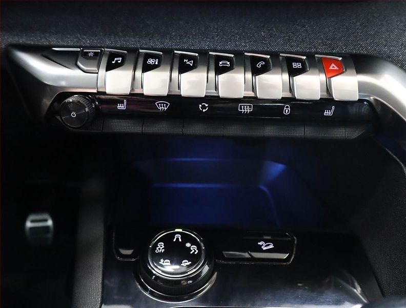 Peugeot 5008 (2019) PureTech 130, 7 míst - fotka 12 z 25