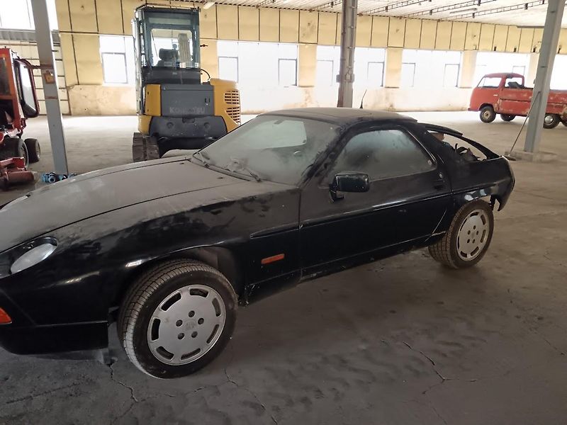 Porsche 928 - fotka 6 z 8