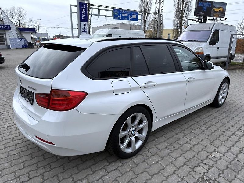 BMW Řada 3 320d 4x4 135 kW automat - fotka 5 z 22