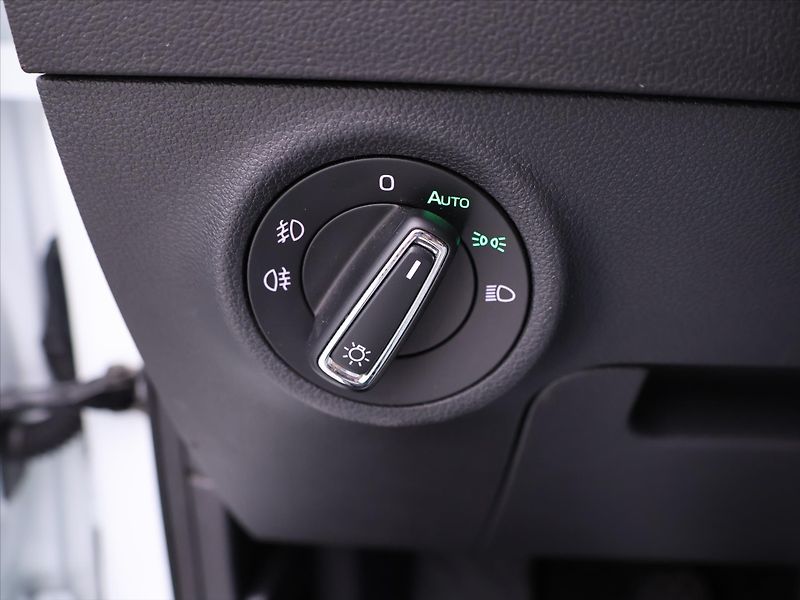 Škoda Karoq 1,5 TSI 110kW Style CZ 1.Maj - fotka 17 z 33