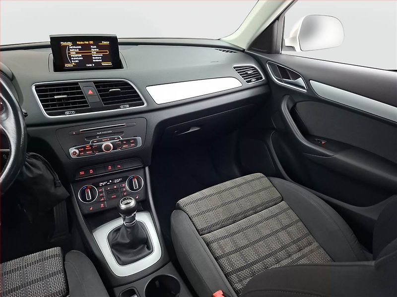 Audi Q3 (2016) 2.0 TDI, ČR,1.maj, Tempomat - fotka 8 z 19