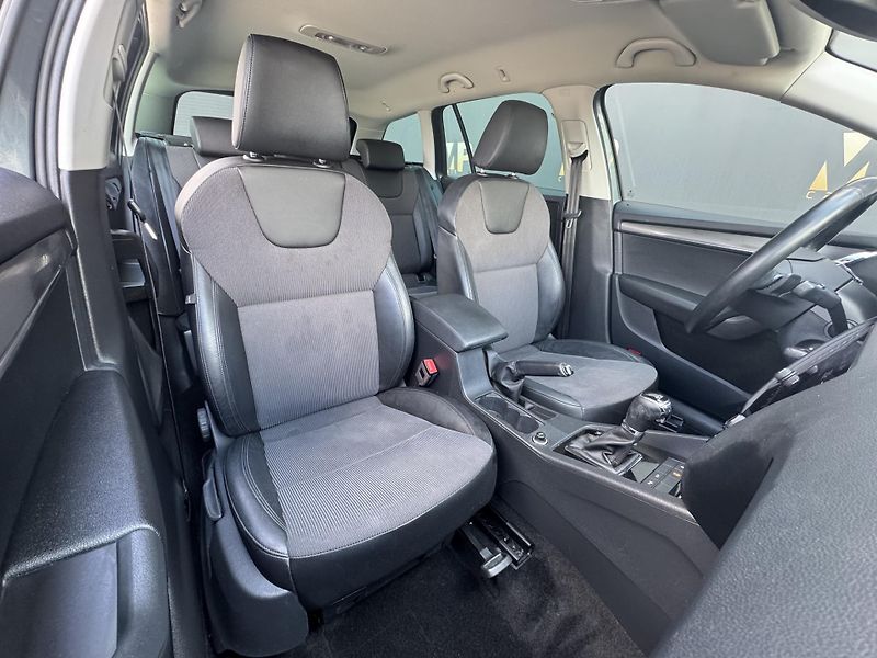 Škoda Octavia (2019) III 1.6TDi Style, Virtual, RZV - fotka 20 z 48