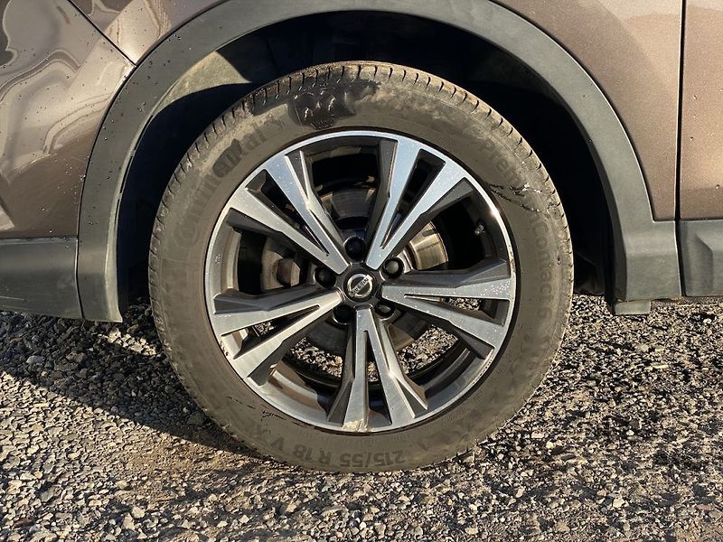 Nissan Qashqai 1.3DIG-T, ČR, manual, serviska - fotka 10 z 26