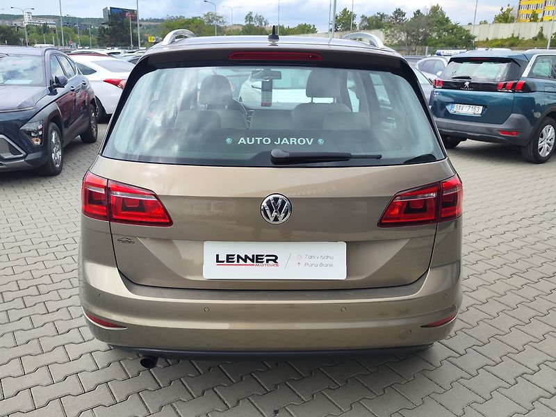 Volkswagen Golf Sportsvan 1.2 TSI/81kW BlueMotion - fotka 6 z 32