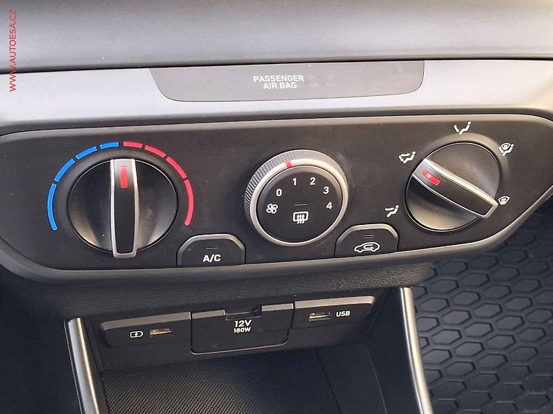 Hyundai Bayon (2023) 1.0 T-GDi, 1.maj,ČR, Smart - fotka 14 z 17