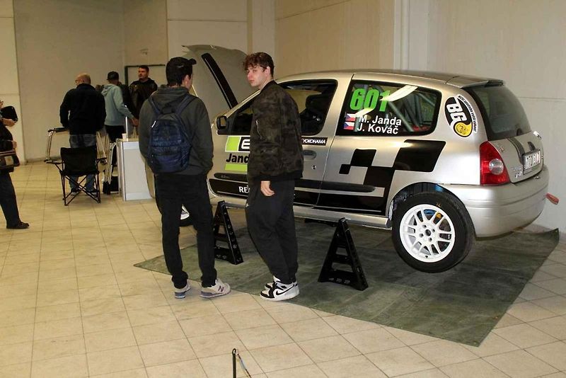 Autosalon Kola 2023 v Lysé v pátek 3. listopadu.