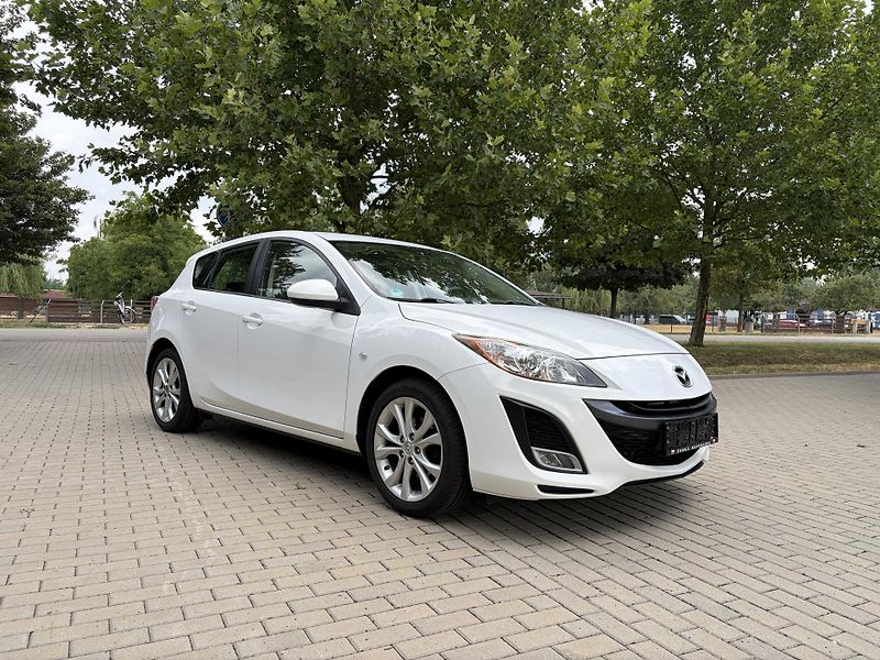 Mazda 3 1.6 90th Anniversary - fotka 13 z 27