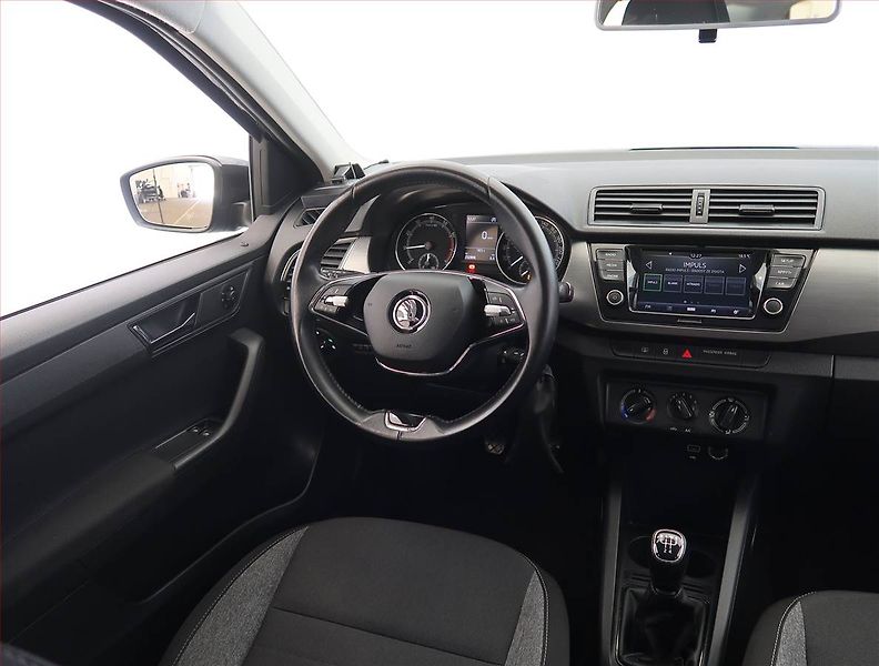 Škoda Fabia (2021) Ambition 1.0 TSI, Tempomat - fotka 7 z 22