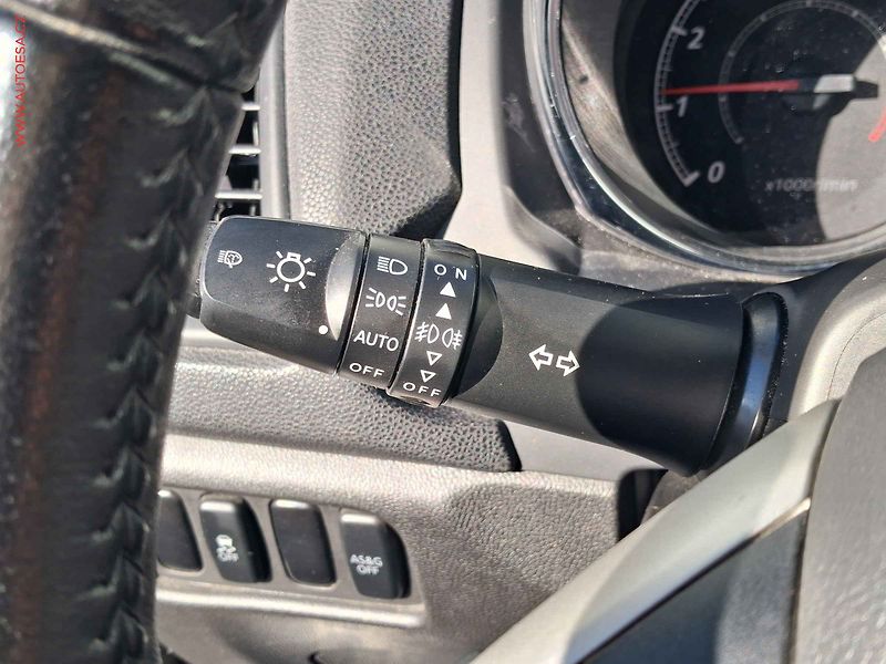 Mitsubishi ASX (2014) 1.6 MiVEC, Xenon, kamera, - fotka 17 z 19