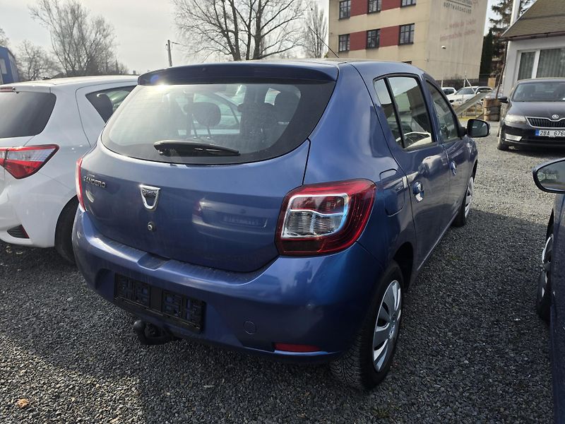 Dacia Sandero 1 2 TZ Klimatizace  - fotka 4 z 19