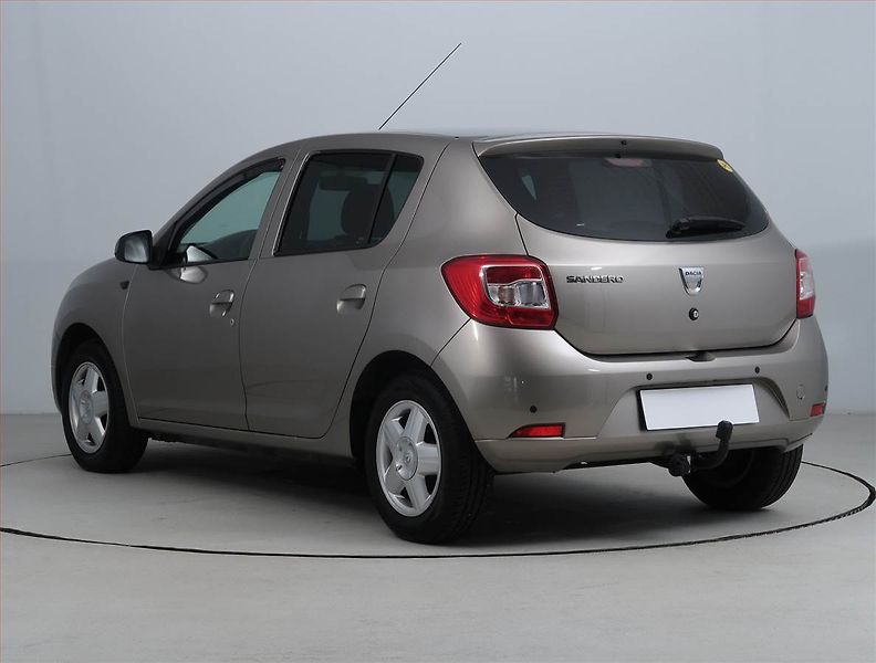 Dacia Sandero (2014) 1.2 16V, LPG, Park. senzory - fotka 4 z 16