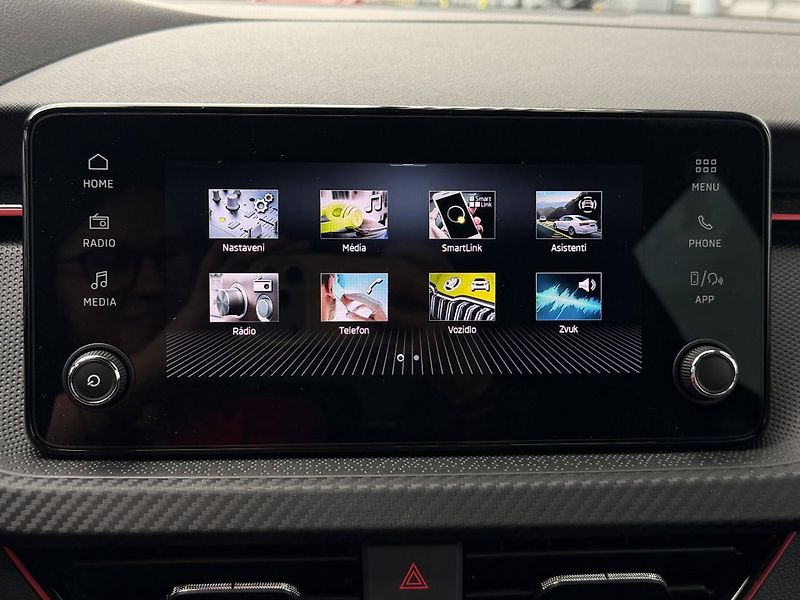 Škoda Kamiq (2026) Monte Carlo 7DSG 1,0TSI - fotka 11 z 22