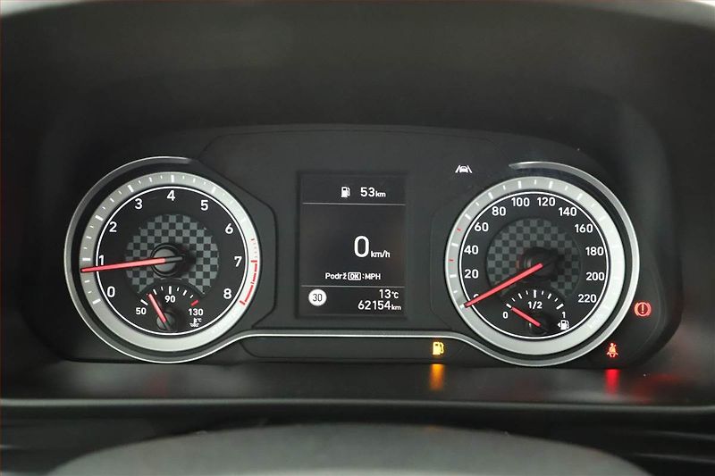 Hyundai i20 (2021) 1.2, Tempomat, Park. senzory - fotka 8 z 12