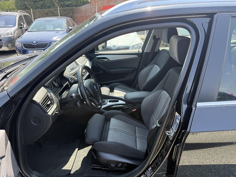 BMW X1 23d XDRIVE AUTOMAT - fotka 8 z 13