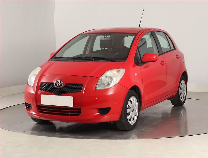 Toyota Yaris (2007) 1.3 VVT-i, Automat - fotka 2 z 19