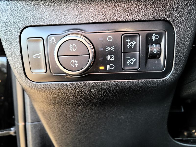 Ford Kuga 2,0 D,ST-line,led,kůže - fotka 38 z 50