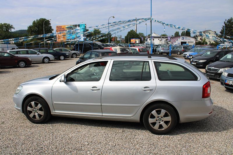 Škoda Octavia (2013) REZERVACE - fotka 4 z 16