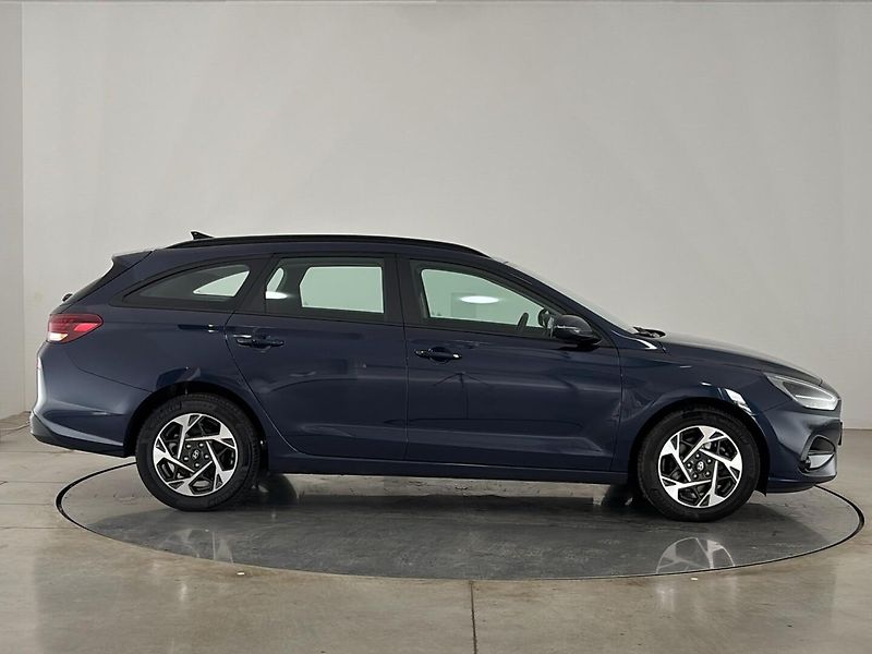 Hyundai i30 Smart DCT - fotka 16 z 26