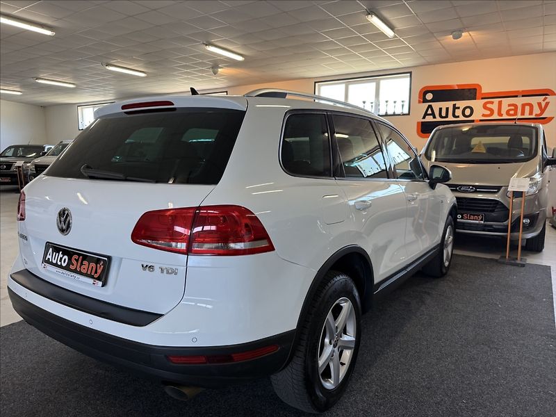 Volkswagen Touareg 3,0 TDI kůže,tažné,po servisu! - fotka 6 z 24