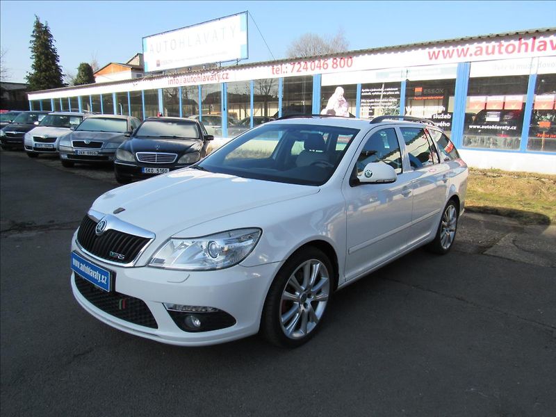 Škoda Octavia 2,0 TSI RS 147kW Combi - fotka 1 z 26