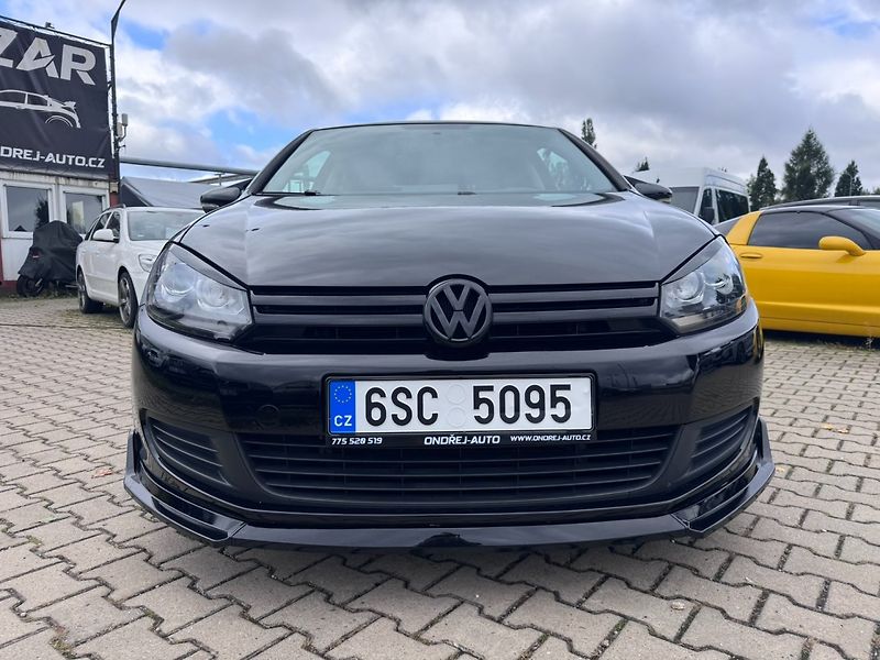Volkswagen Golf (2009) 1,4i 59 KW BRZDY PNEU LAK - fotka 10 z 50