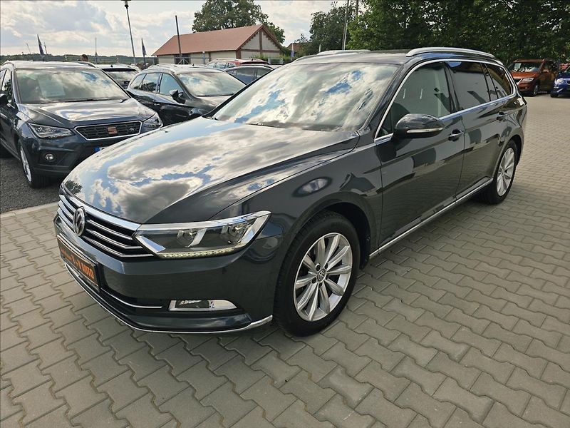Volkswagen Passat VIII 1,4TSi DSG Highline - fotka 3 z 56