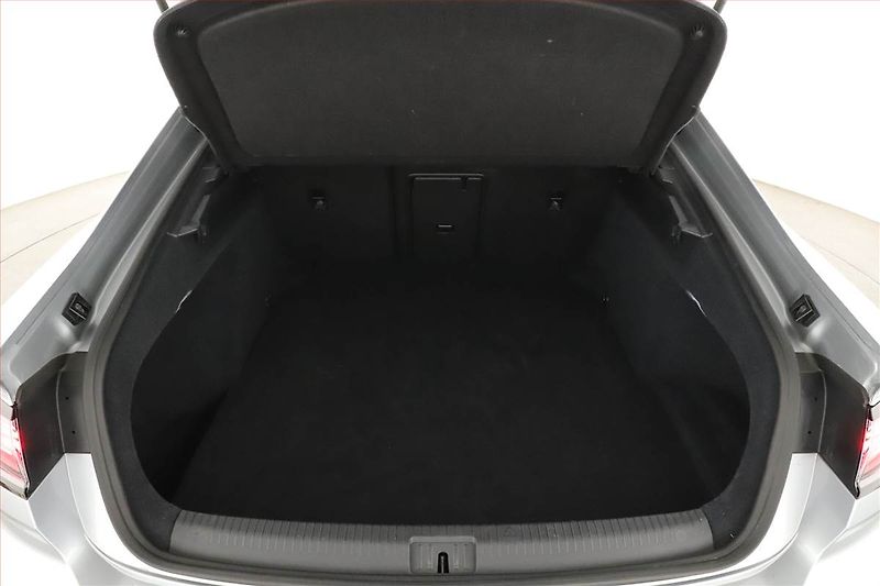Volkswagen Arteon (2023) 2.0 TDI - fotka 19 z 20