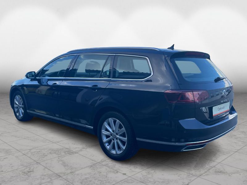Volkswagen Passat Elegance 2.0 TDI 110 kW DSG Va - fotka 7 z 29