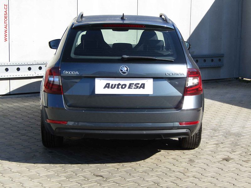 Škoda Octavia (2017) 2.0 TDi, 2.maj,ČR, Style, LED - fotka 5 z 15