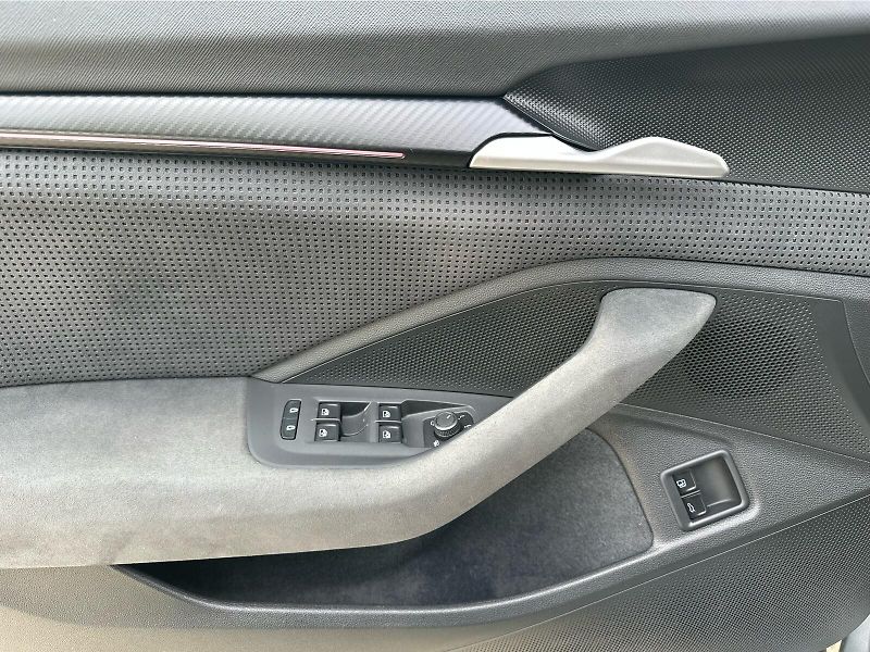 Škoda Superb iV 1,5 TSI / 150 kW Sportline, - fotka 21 z 25