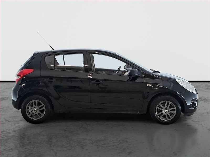 Hyundai i20 (2012) 1.2 - fotka 6 z 14