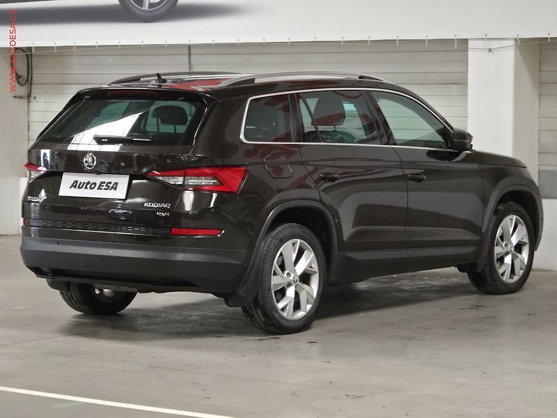 Škoda Kodiaq (2017) 2.0 TDi 4x4, 7míst, ČR - fotka 6 z 18