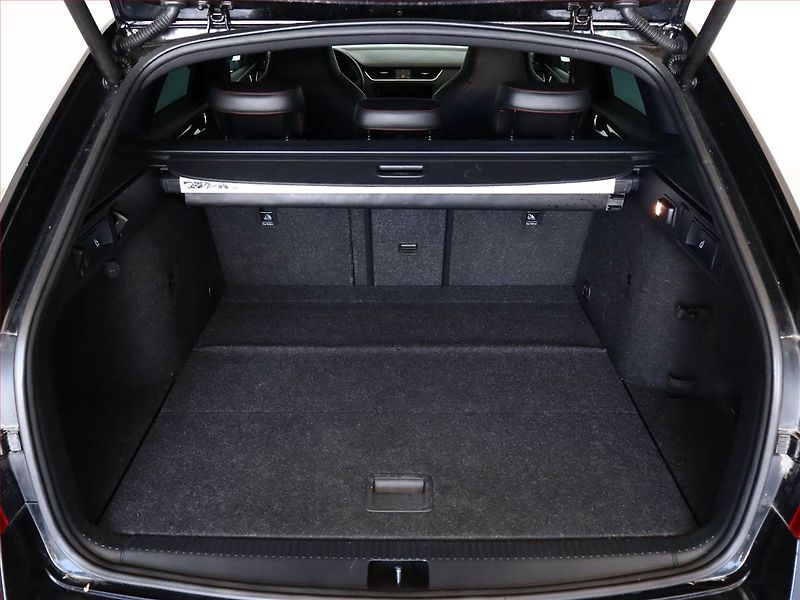 Škoda Octavia (2018) RS 2.0 TDI 4x4 DSG, 4X4 - fotka 12 z 24