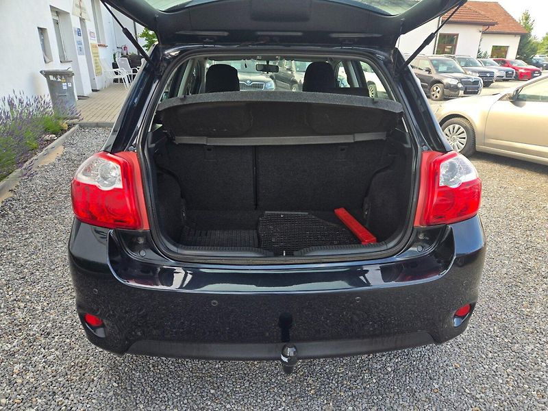 Toyota Auris (2012) 1.4 i Nová STK, 94tis.km - fotka 15 z 20