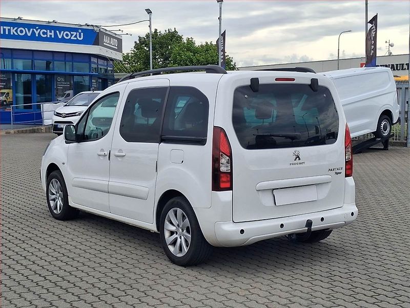 Peugeot Partner (2018) Allure 1.6 BlueHDi, 5Míst, ČR - fotka 4 z 14