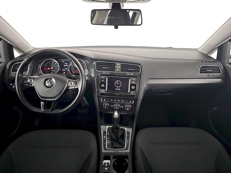 Volkswagen Golf Variant (2019) 1,0 TSI 85kW 7DSG Comfortline - fotka 8 z 26