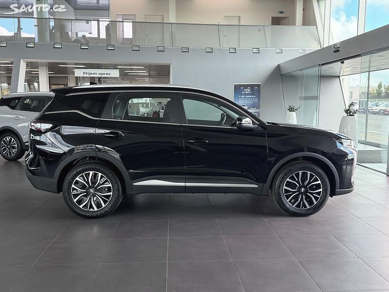 Chery Tiggo 7 (2025) ICE COMFORT 1,6 T 108 kW - fotka 7 z 19