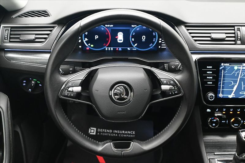 Škoda Superb 2,0 TDI 110 kW DSG Style Záruk - fotka 18 z 33