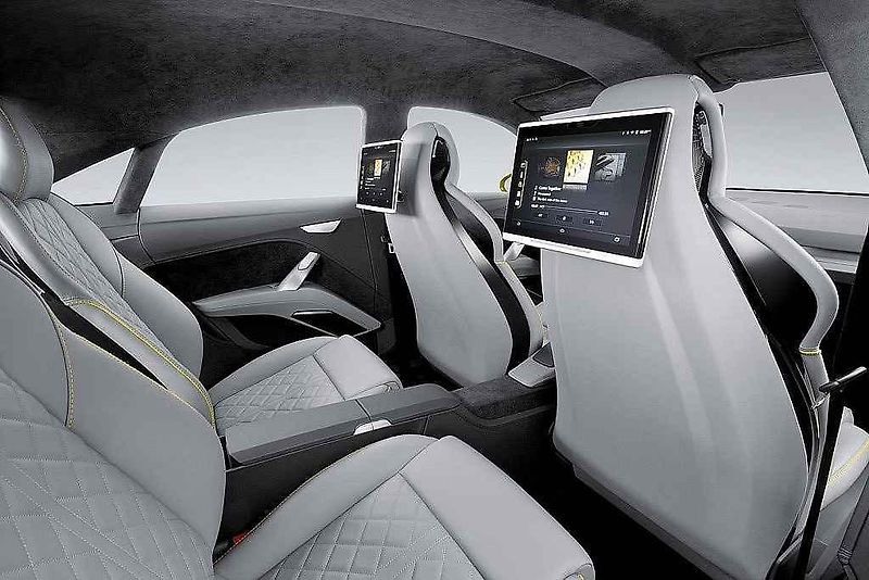 Koncept Audi TT offroad.