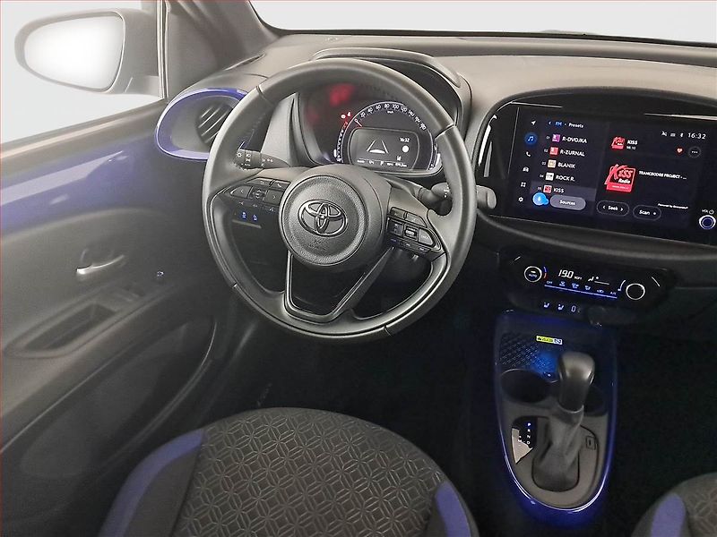 Toyota Aygo (2024) 1.0, Automat, ČR,1.maj - fotka 7 z 18